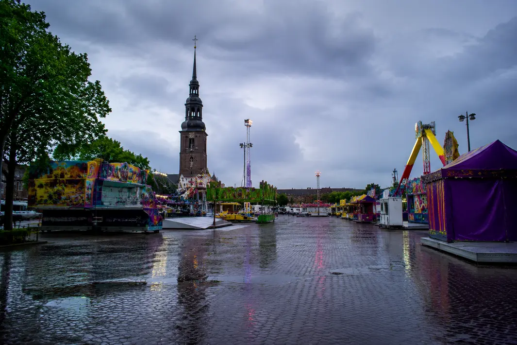 Kermis op Koemarkt in Purmerend ontruimd na spanningen